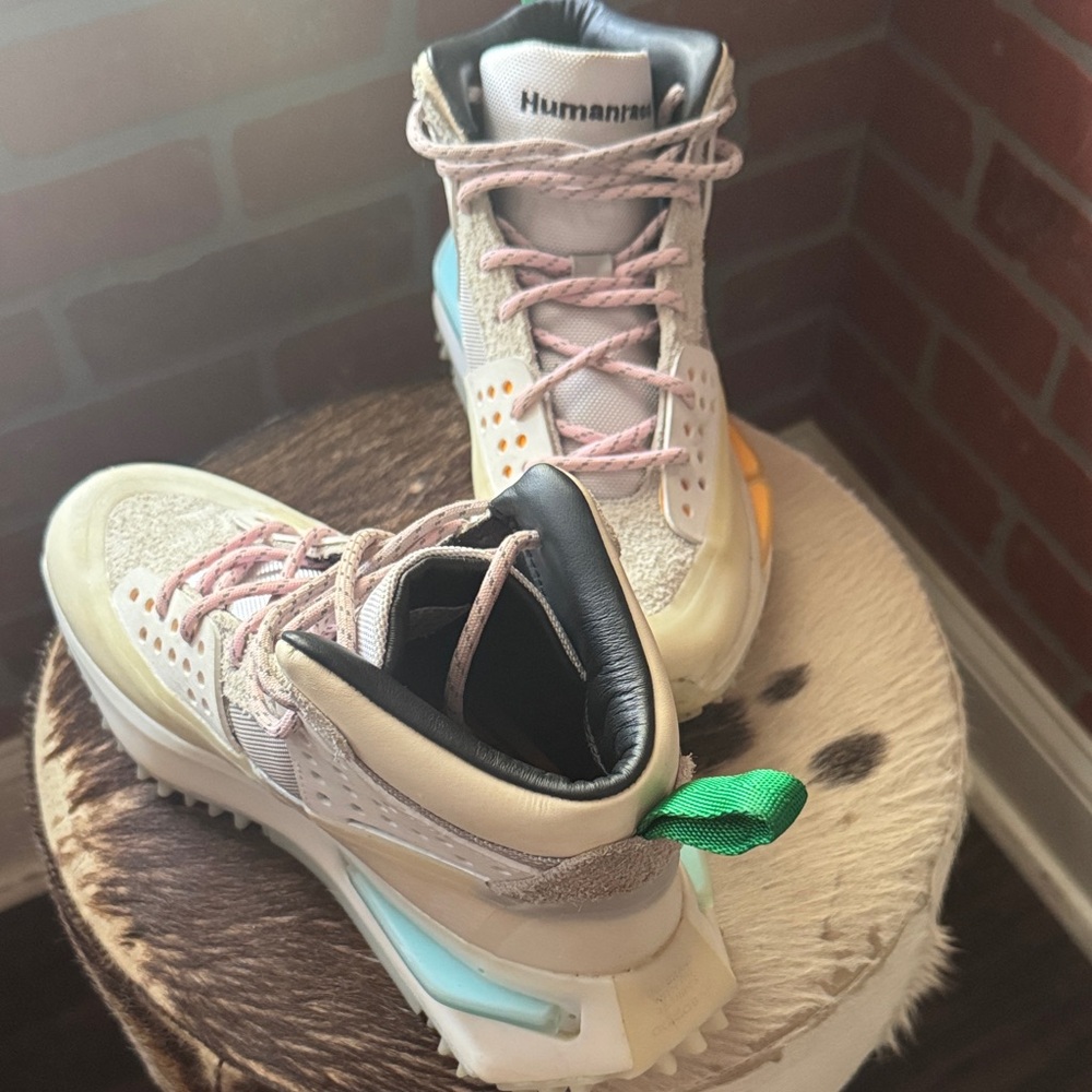 adidas Women's Cream and Pink Sneakers